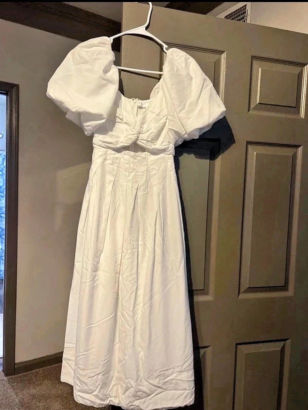 Midi Dress in White Size Small Like New